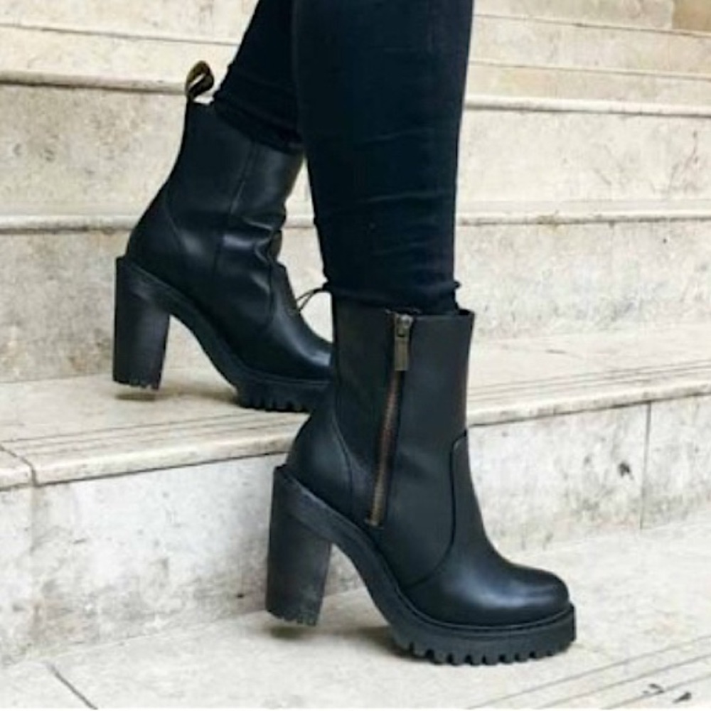 Dr. Martens Magdalena Boot